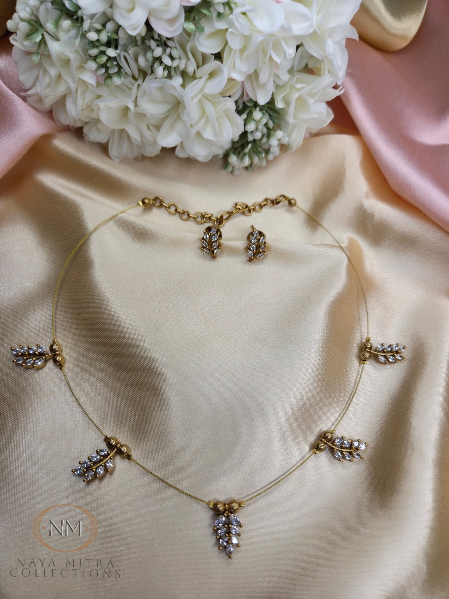 Delicate Invisible Thread Necklace Set