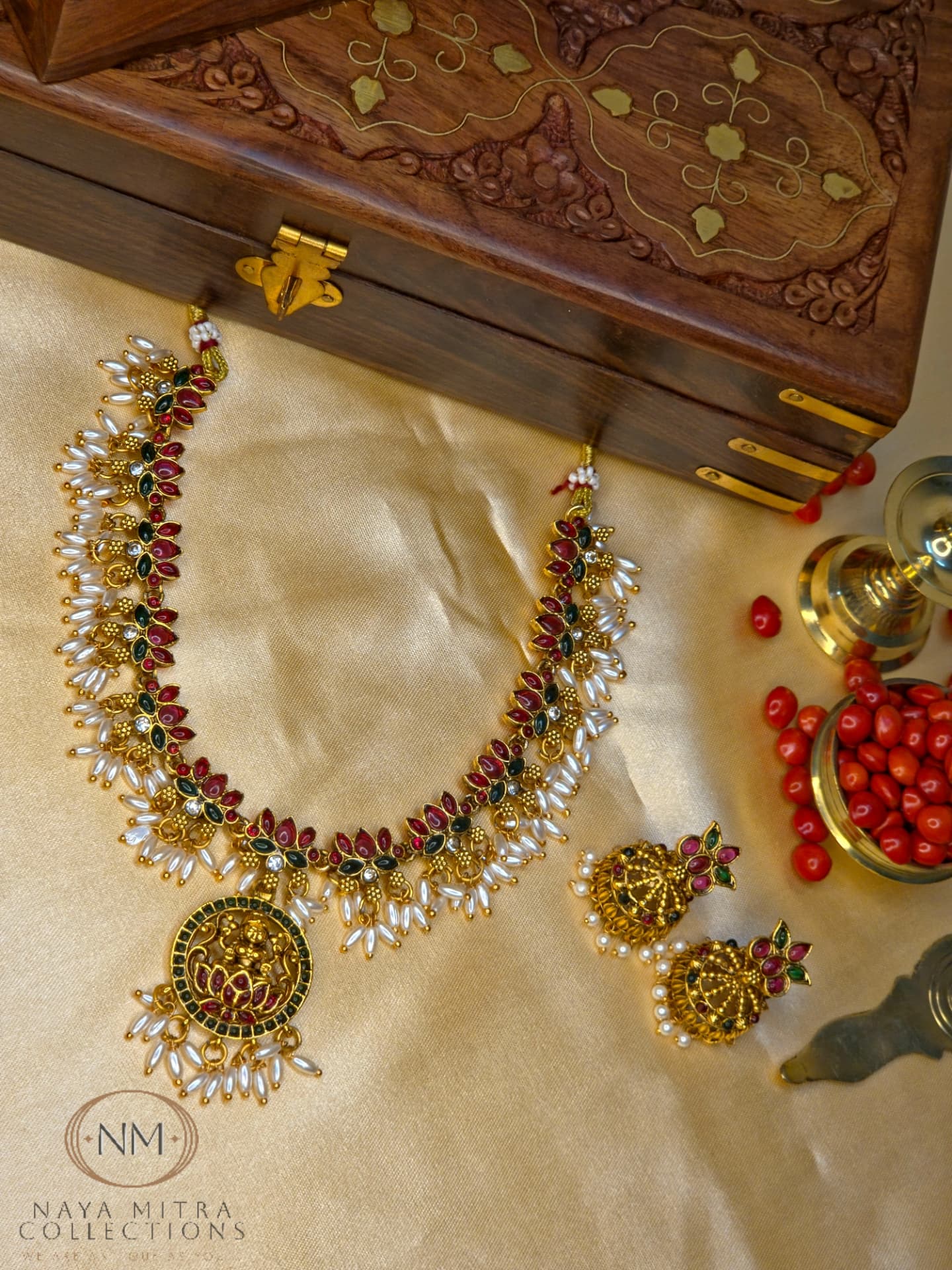 Lakshmi Kemp Pearl Haaram Set