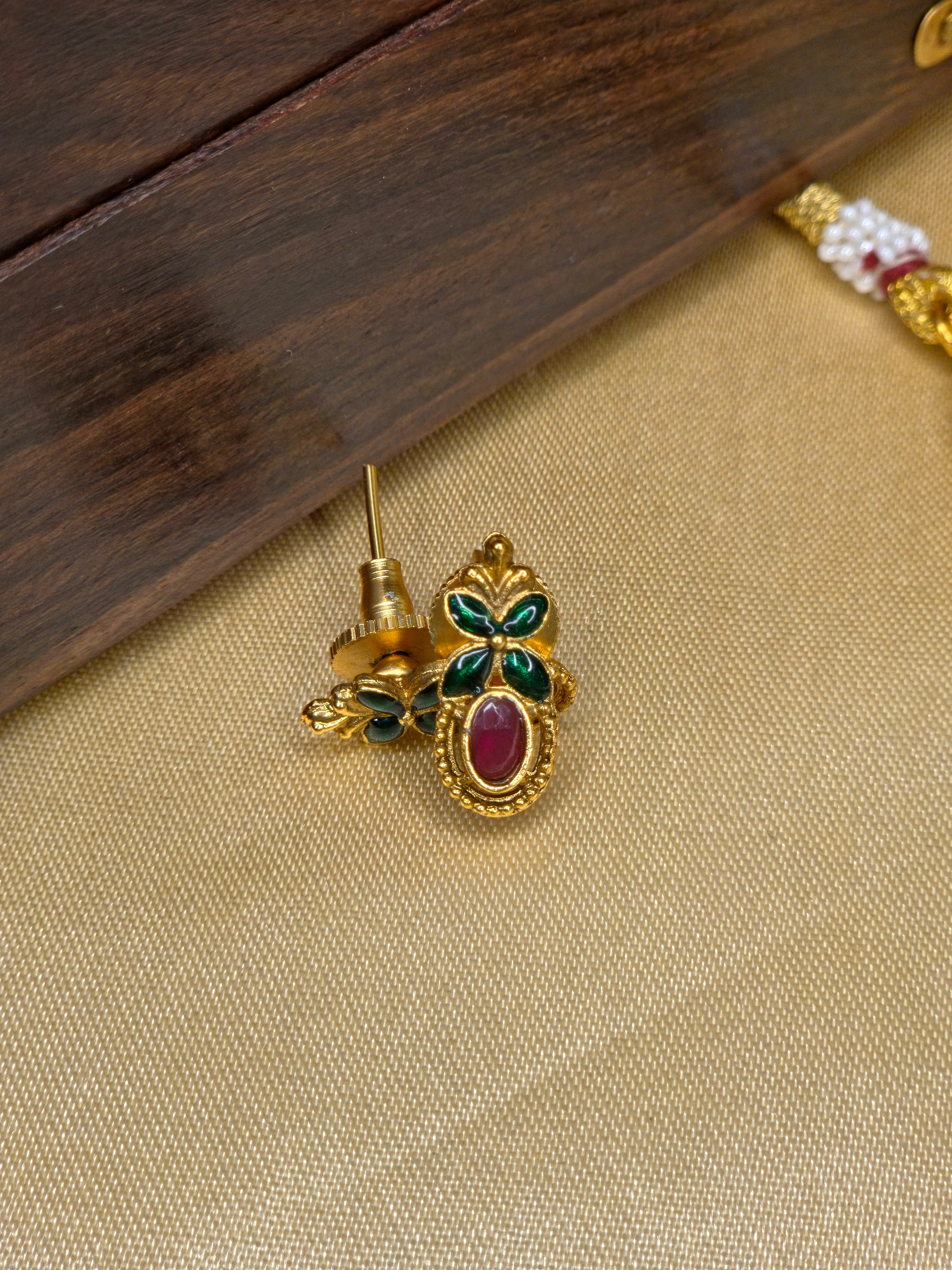 Traditional Ruby Green Mango Motif Necklace Set