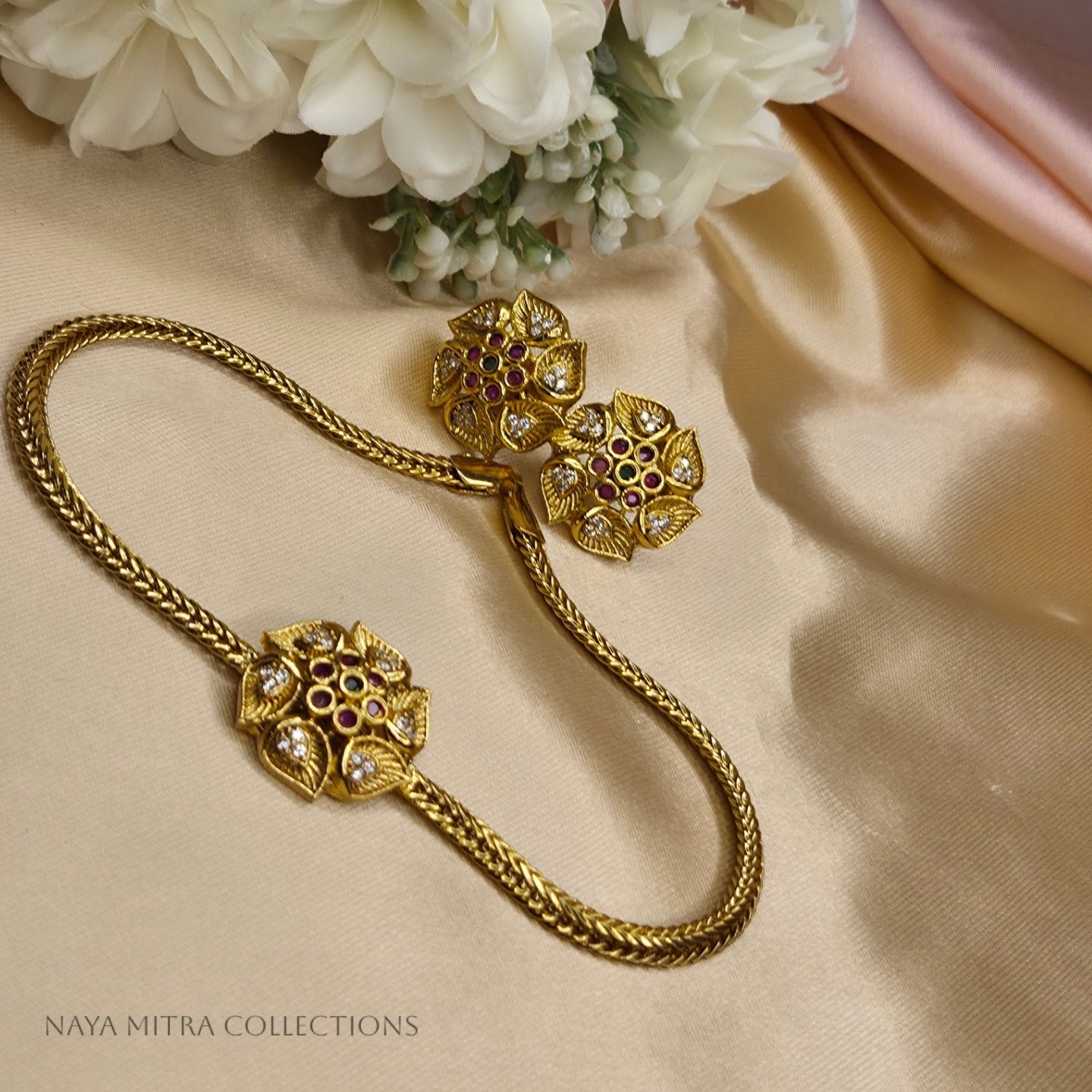 Traditional Floral Motif Choker Set